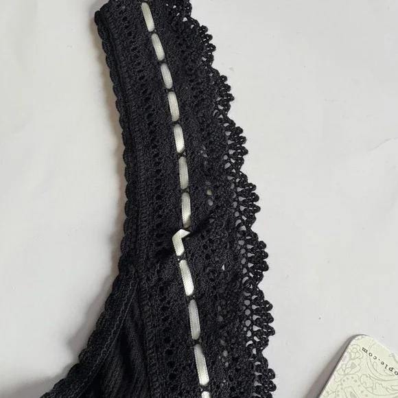 Intimately Free People Only You Black Ribbed Lace Trim Cami Tank Top XS NEW - Picture 5 of 6